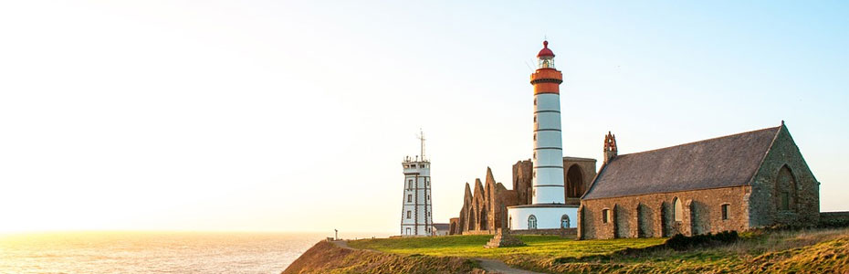 This is default featured slide 4 title