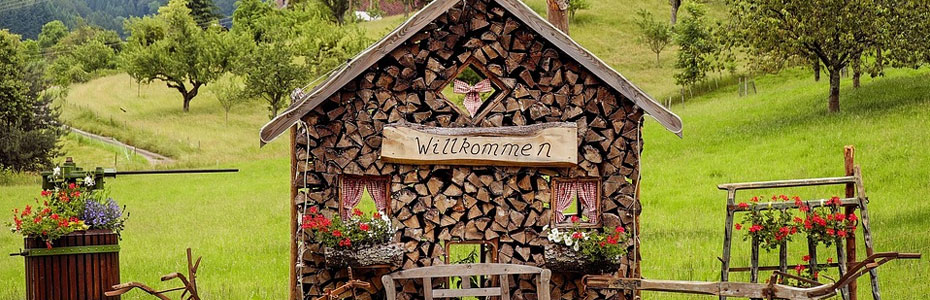 This is default featured slide 5 title